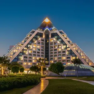 Raffles 5*, Dubai Forenede Arabiske Emirater